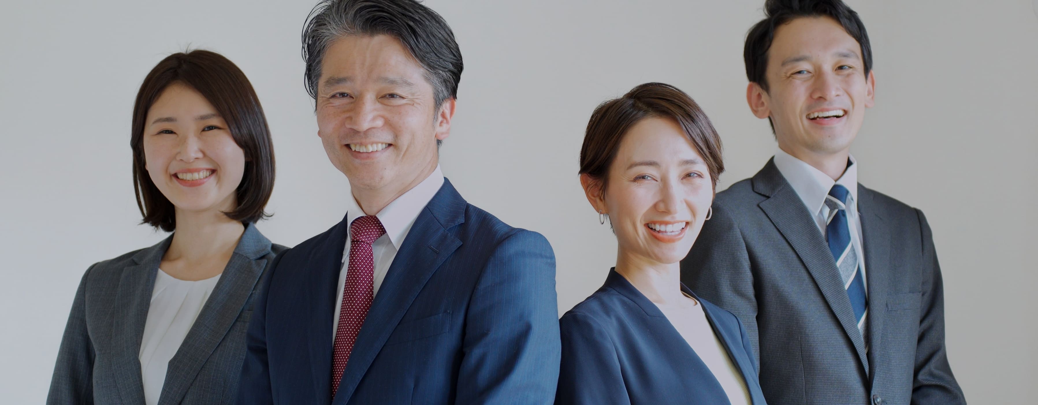 経験を活かしてリスタート。シニア世代向け就職支援サービス